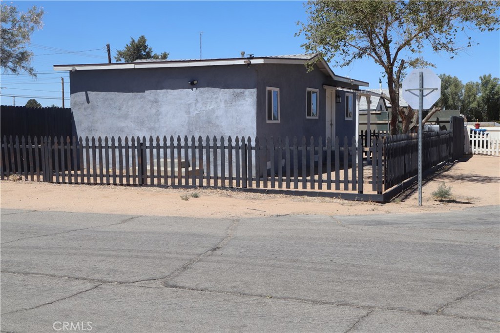 12075 James Street Property Photo 6