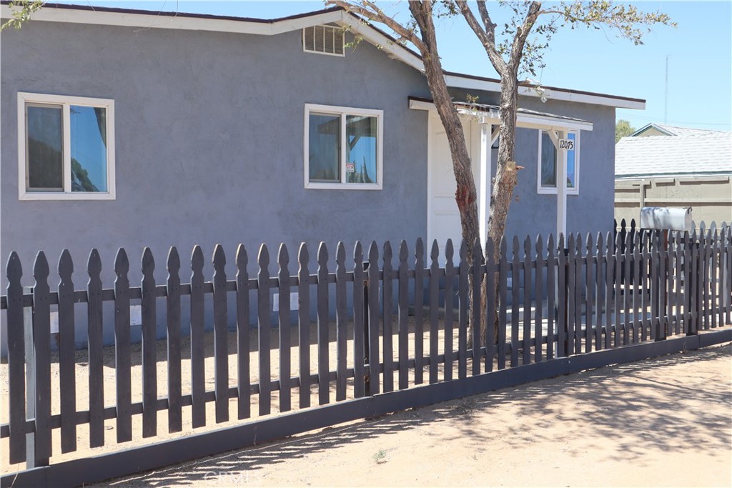 12075 James Street Property Photo 7