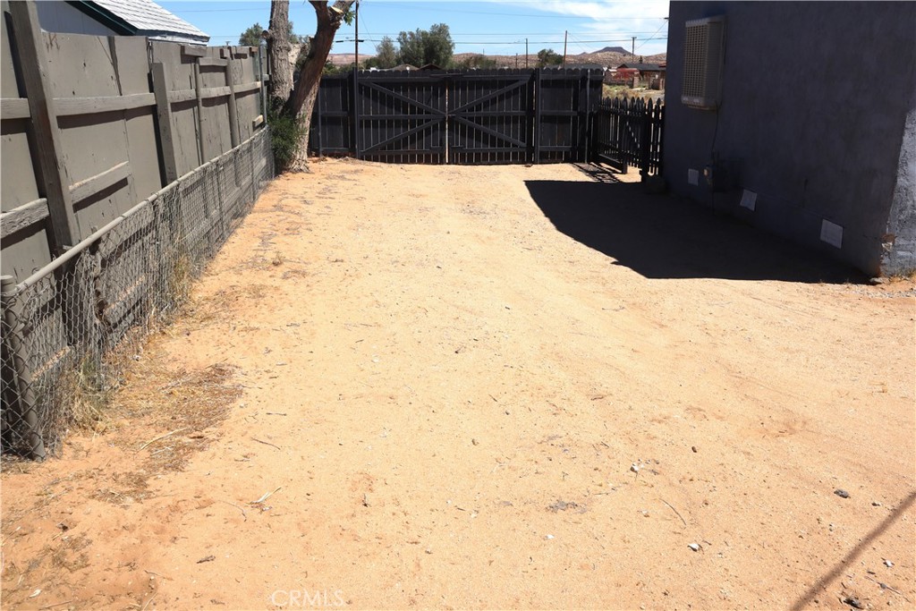 12075 James Street Property Photo 37