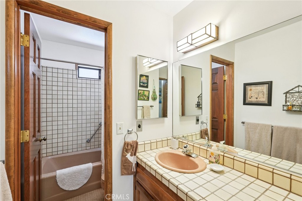 27403 Alpen Drive Property Photo 14