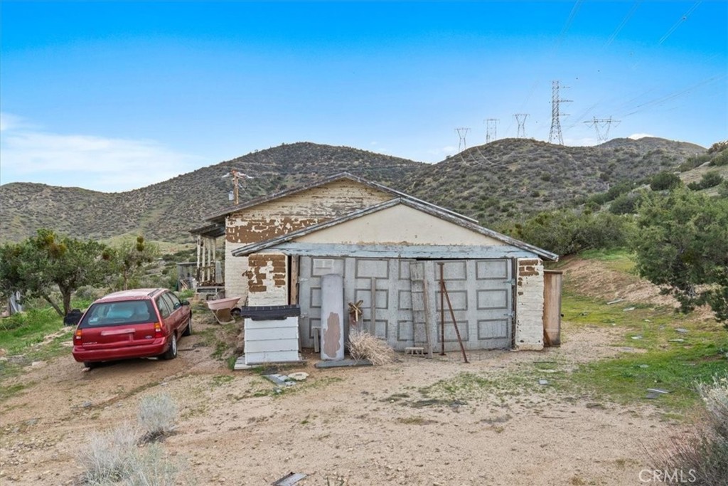 32301 Angeles Forest Property Photo 5