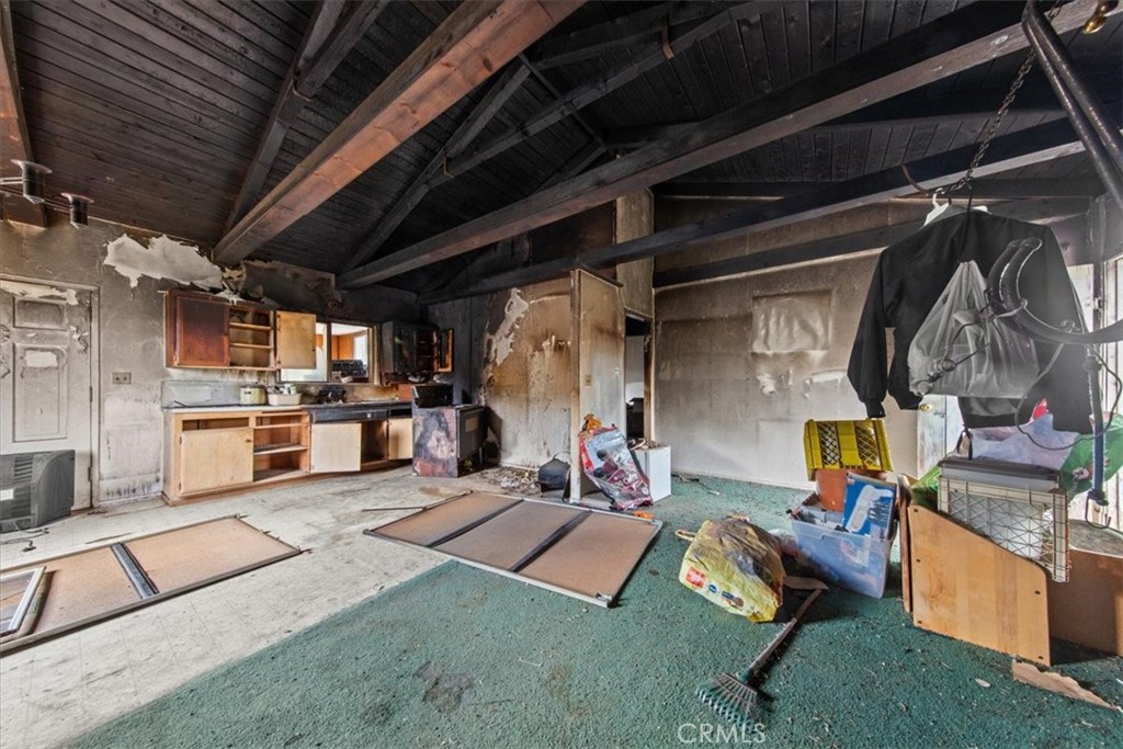 32301 Angeles Forest Property Photo 7
