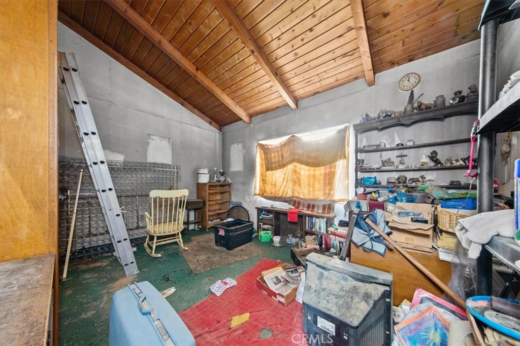 32301 Angeles Forest Property Photo 8