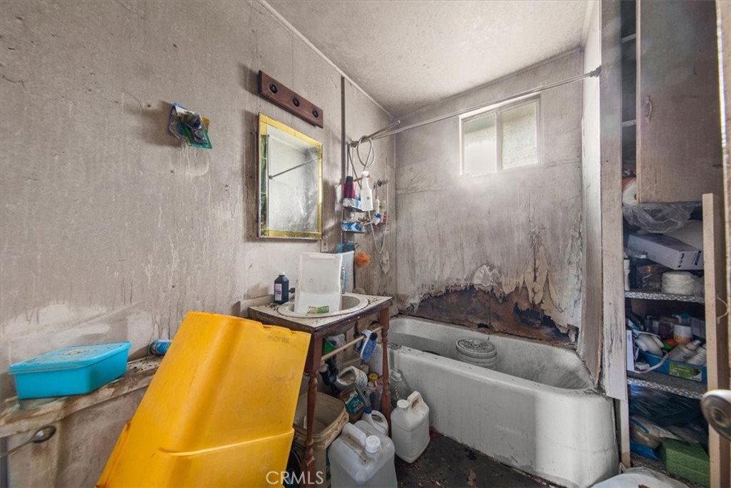 32301 Angeles Forest Property Photo 11
