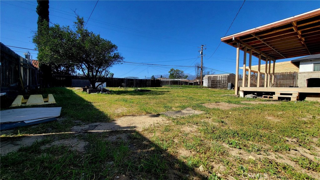 9454 Frankfort Avenue Property Photo 3