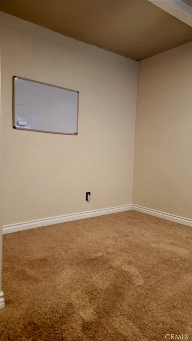 9454 Frankfort Avenue Property Photo 15