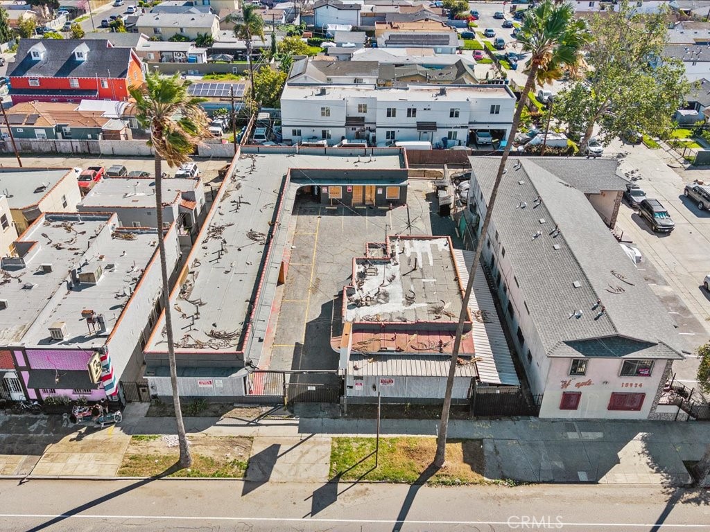 10918 S Figueroa Property Photo 2