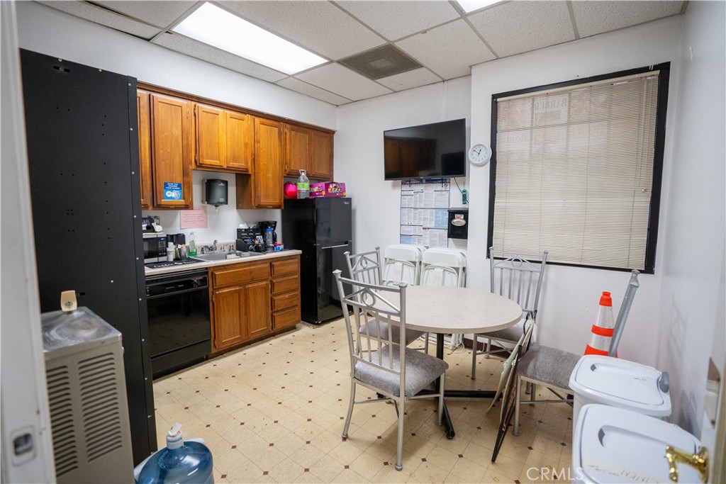 820 N E Property Photo 15