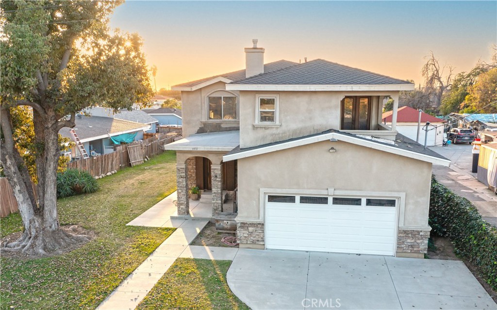 4459 Merced Property Photo 7