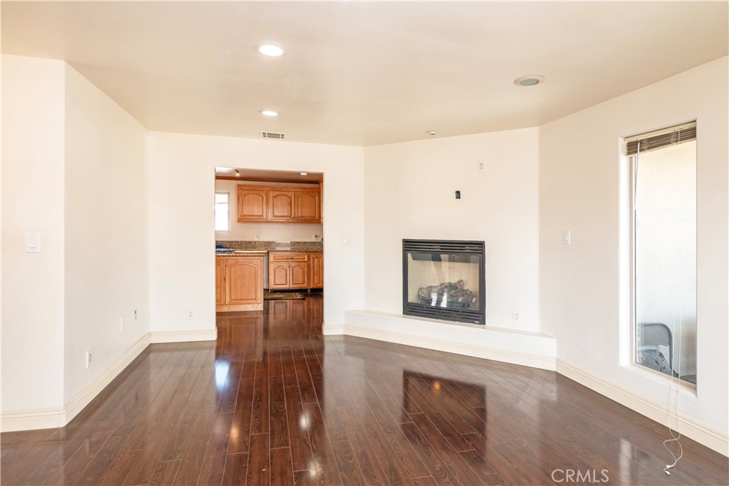 4459 Merced Property Photo 11