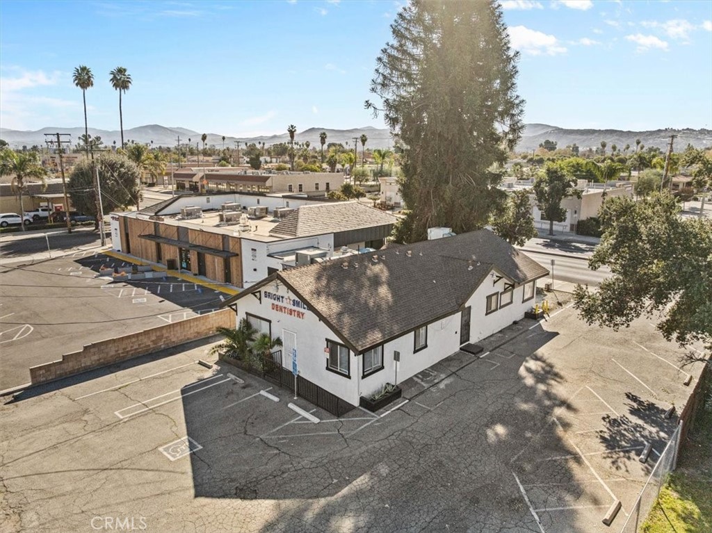 1020 E Florida Avenue Property Photo 34