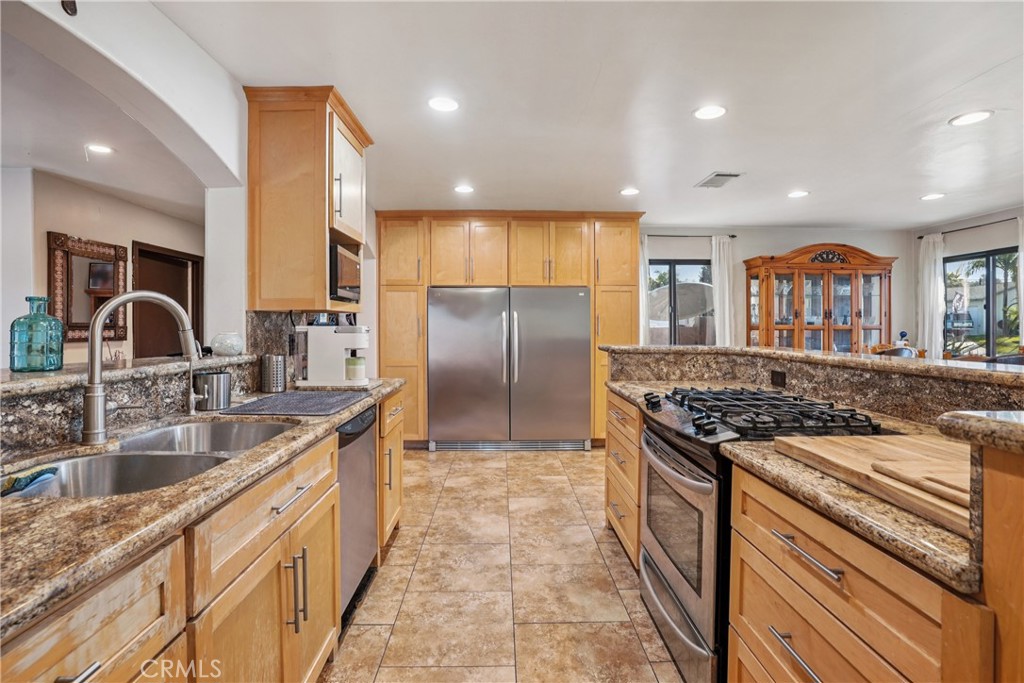 16559 Mcwood Property Photo 6