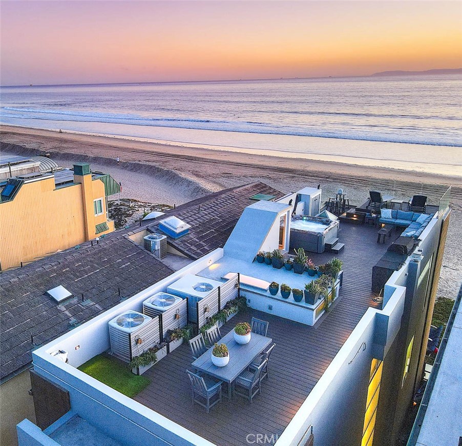 99 A Surfside Property Photo 4