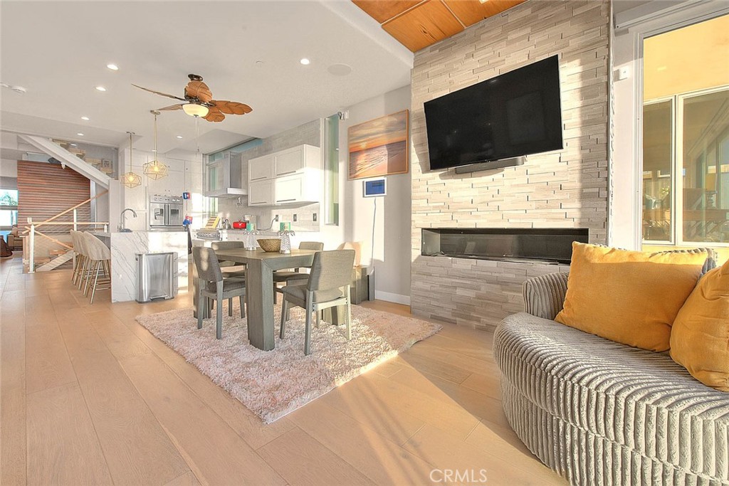 99 A Surfside Property Photo 32