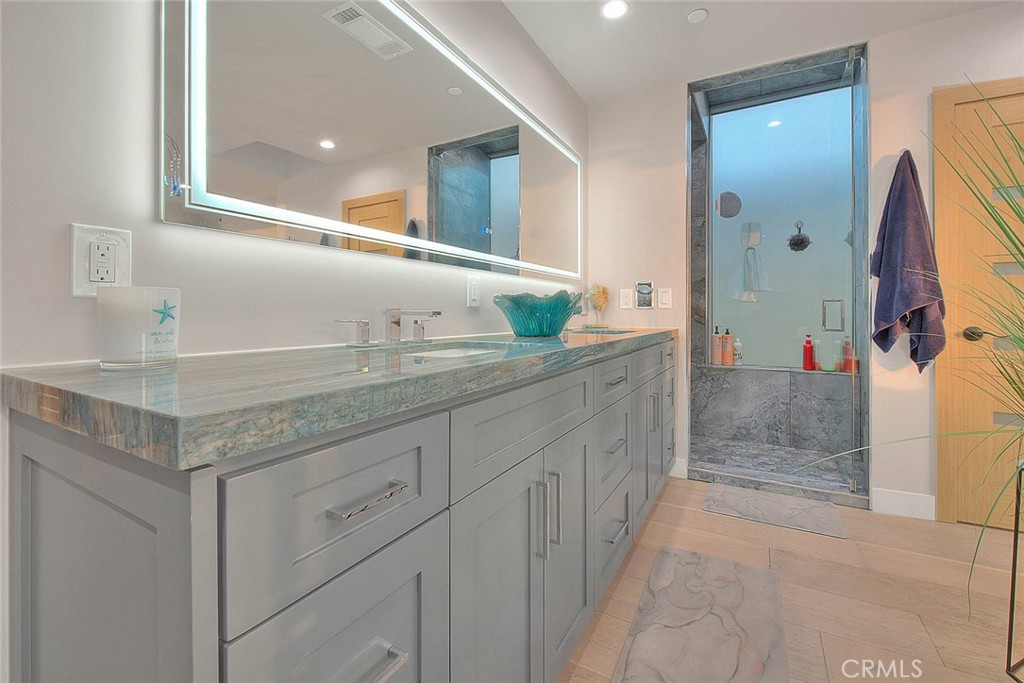 99 A Surfside Property Photo 44