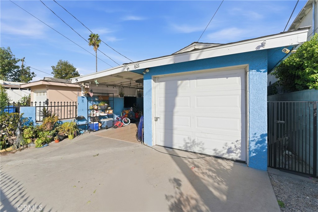 8211 Wilbarn Property Photo 3
