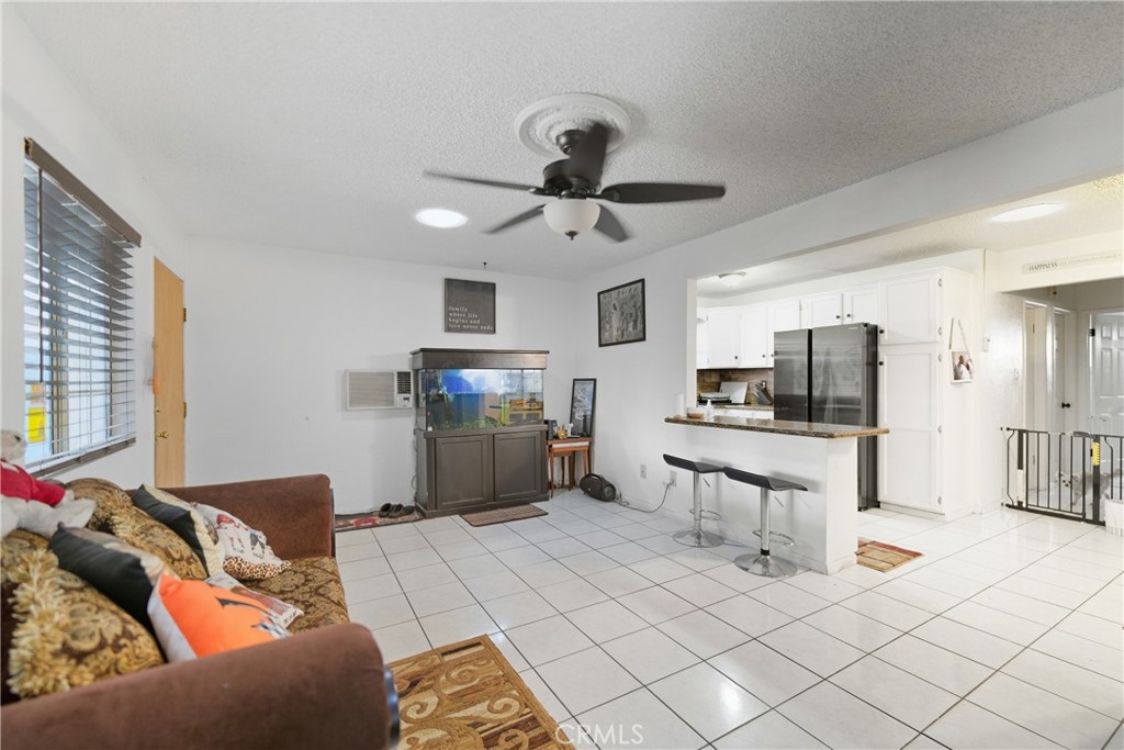 8211 Wilbarn Property Photo 8