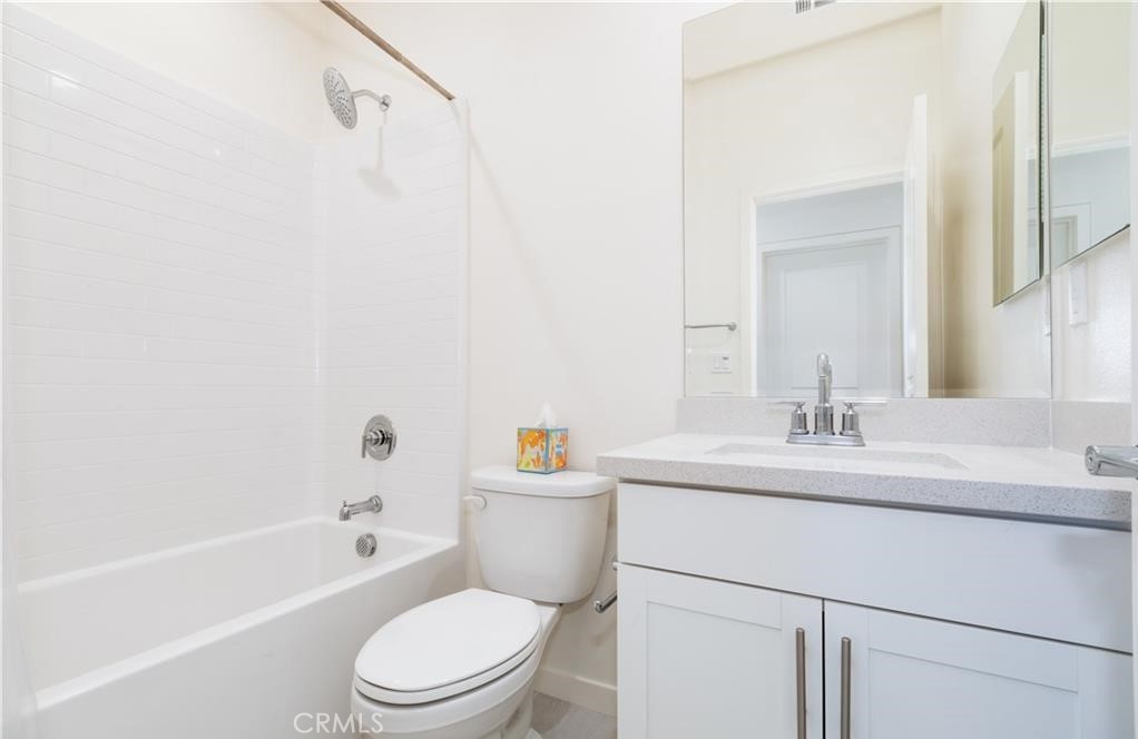 606 White Oaks Property Photo 11