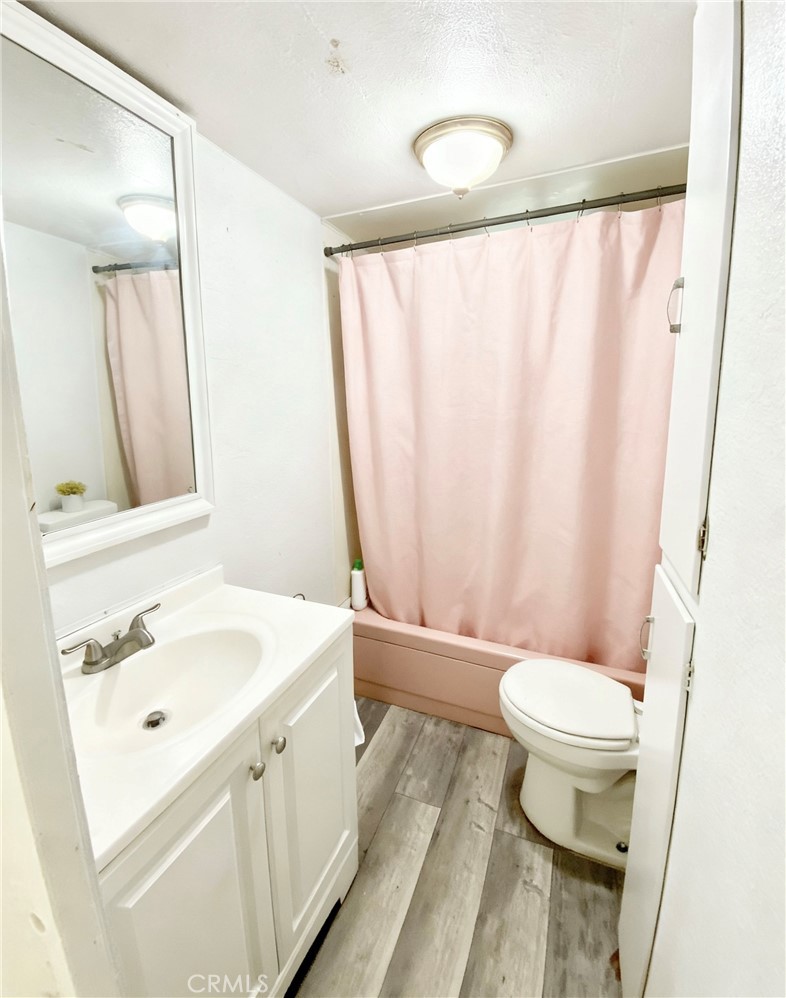 1512 E 5th Street 70 Property Photo 8