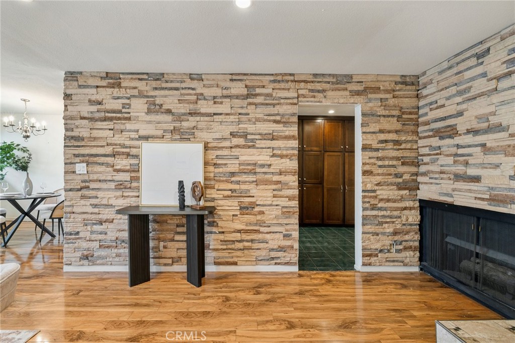 125 S Sierra Madre 215 Property Photo 7