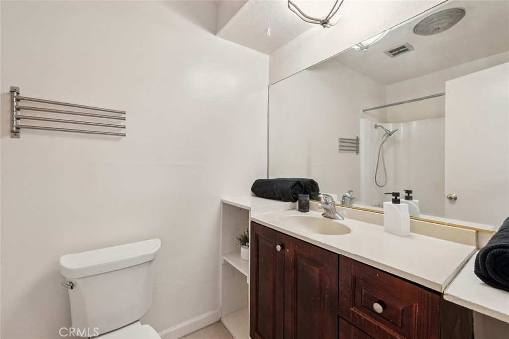 125 S Sierra Madre 215 Property Photo 29