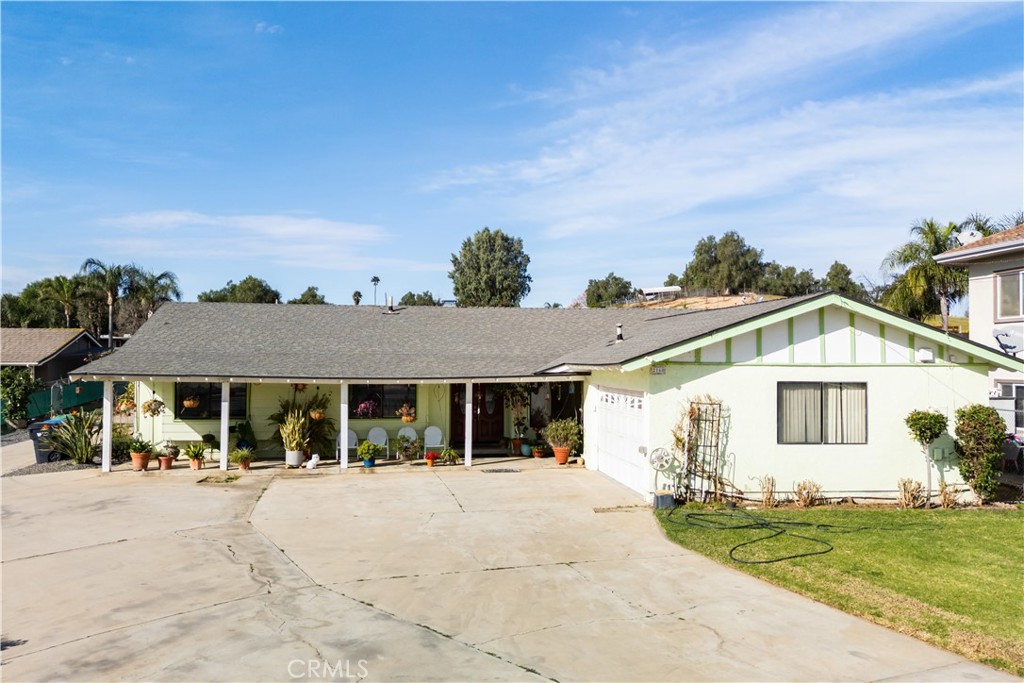 2160 Temescal Avenue Property Photo 1