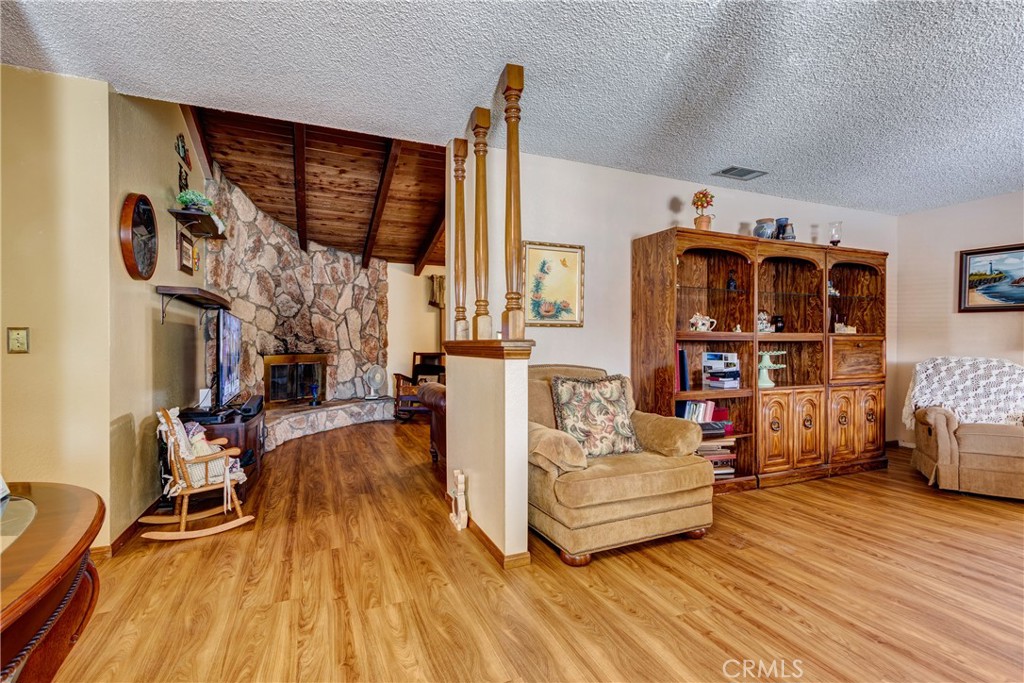 2160 Temescal Avenue Property Photo 7