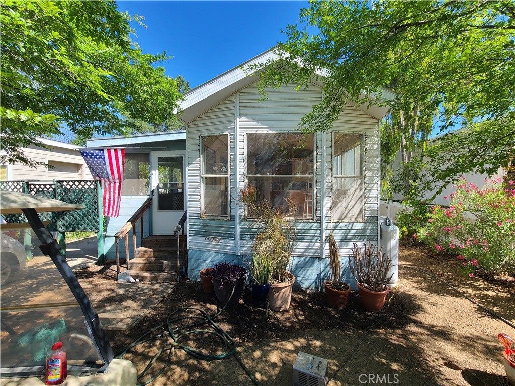 26734 Peach 112 Property Photo 1