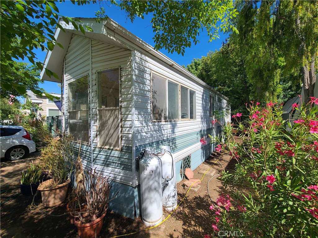 26734 Peach 112 Property Photo 2