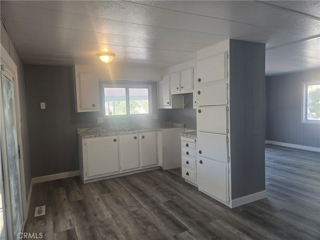 1700 State 13 Property Photo 3