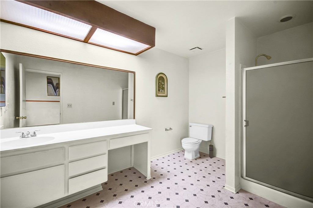13436 Francisquito Ave C Property Photo 14