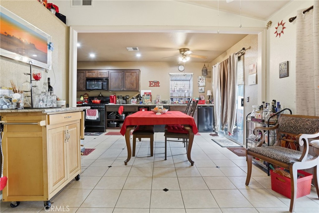 2330 Juneberry Property Photo 8