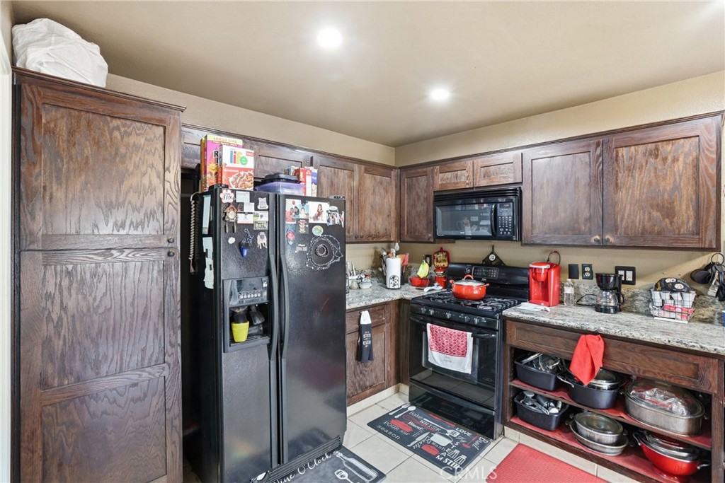 2330 Juneberry Property Photo 9