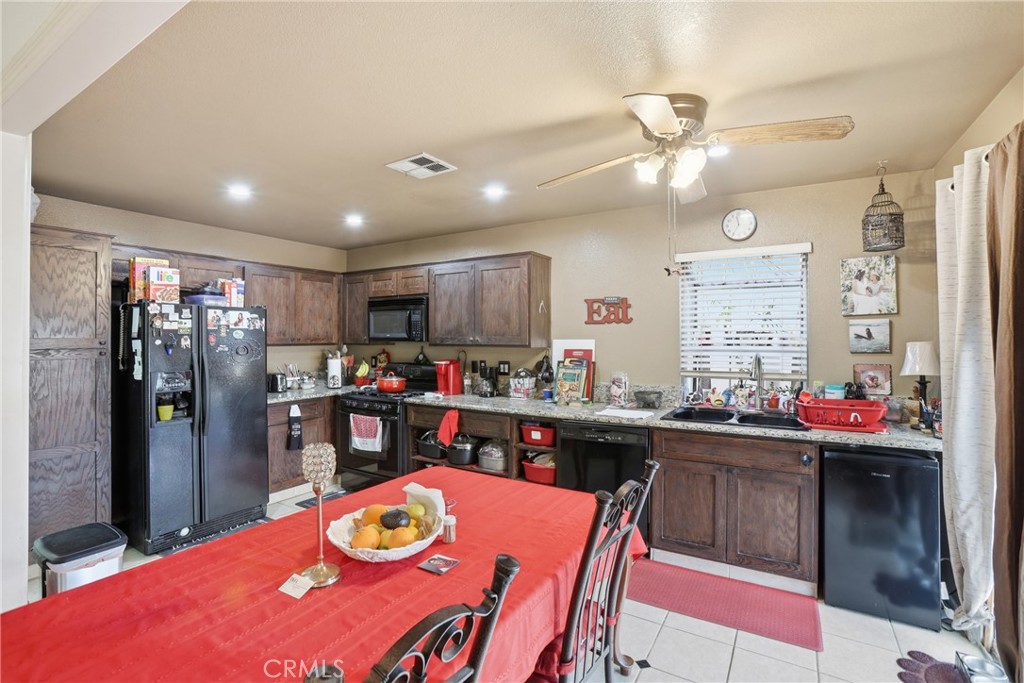 2330 Juneberry Property Photo 10