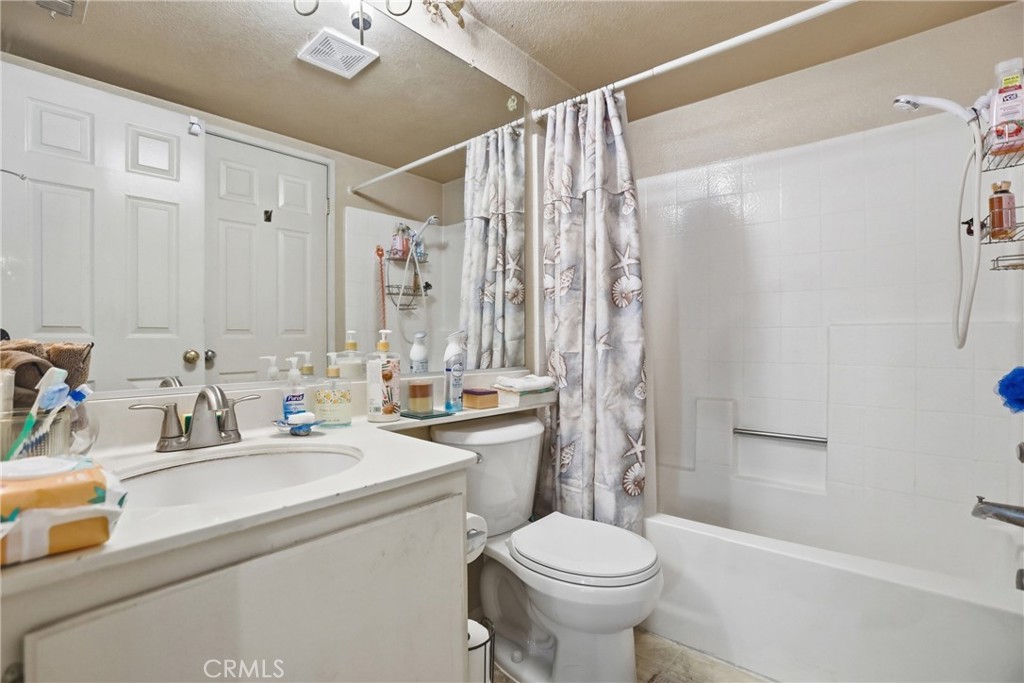 2330 Juneberry Property Photo 20