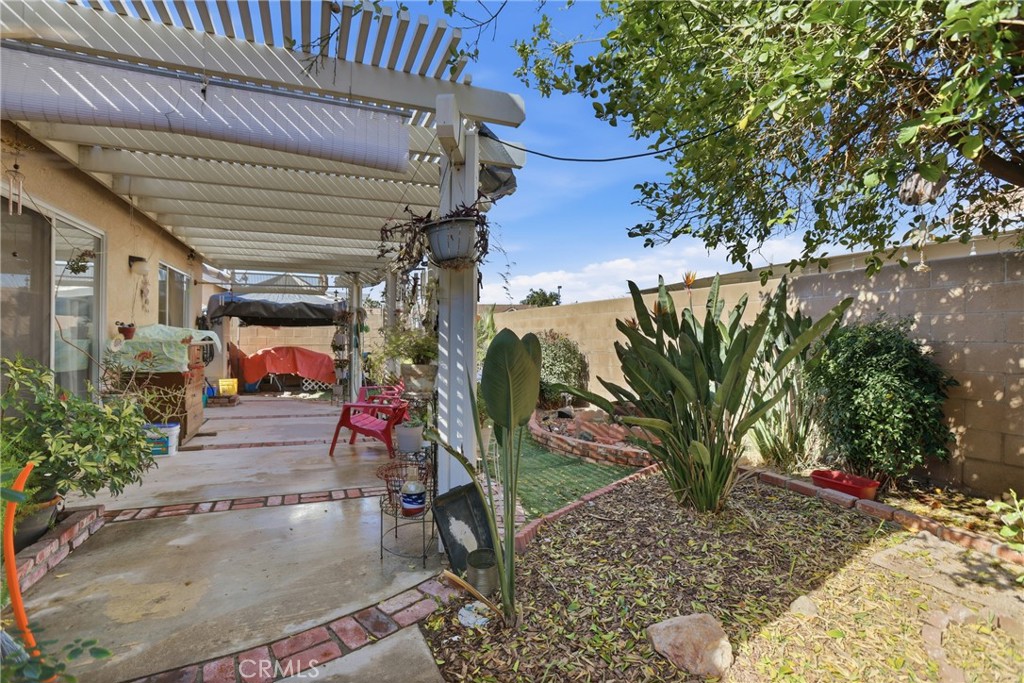 2330 Juneberry Property Photo 23