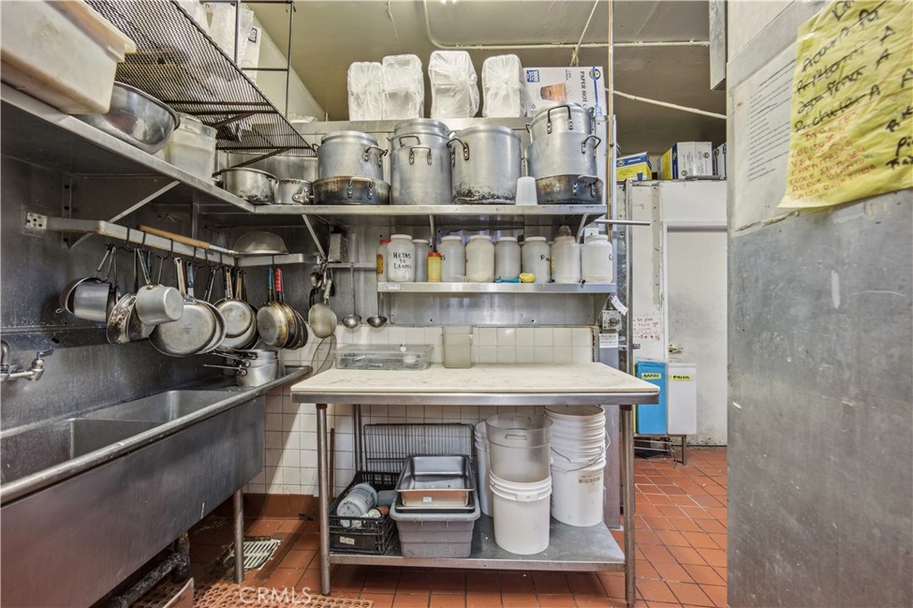 7614 Eastern Property Photo 17