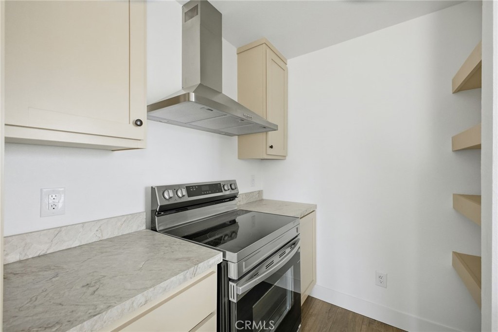 18411 Valley Boulevard 39 Property Photo 13