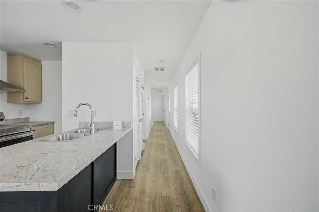 18411 Valley Boulevard 39 Property Photo 16