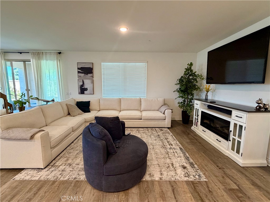 9401 Venetian Property Photo 7
