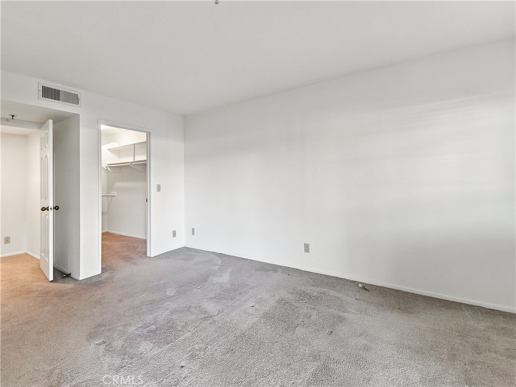 5728 Oak Bend Lane 202 Property Photo 15