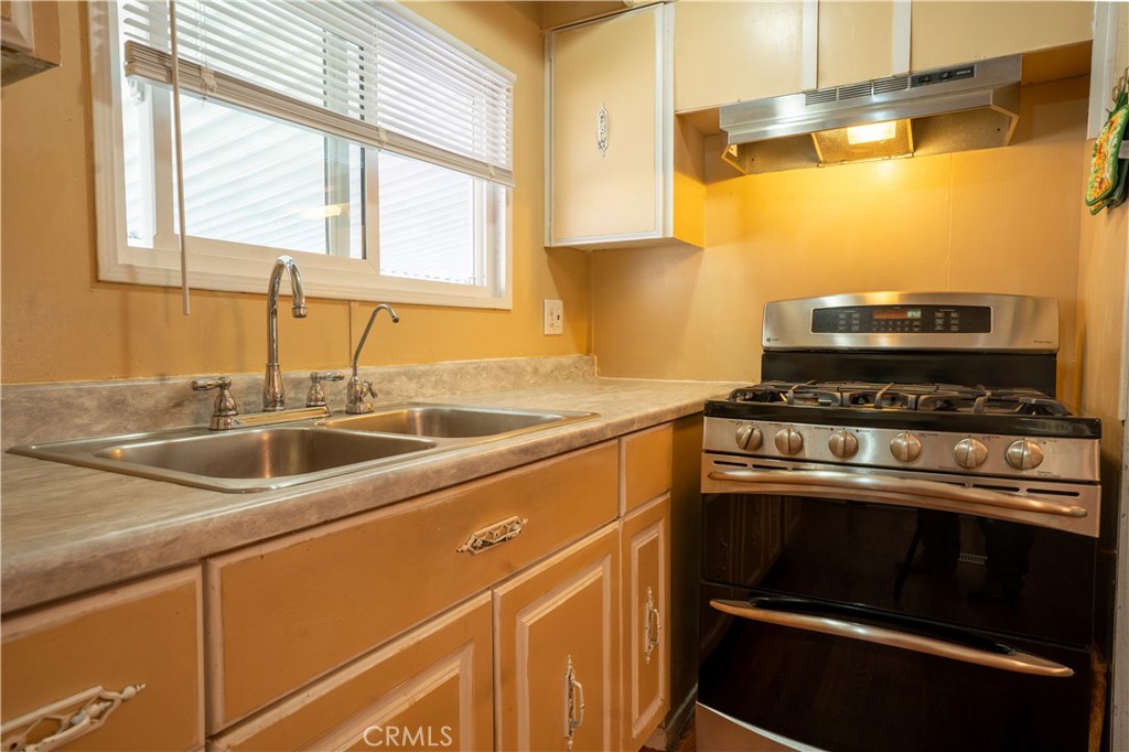 1560 S Otterbein Ave 167 Property Photo 3