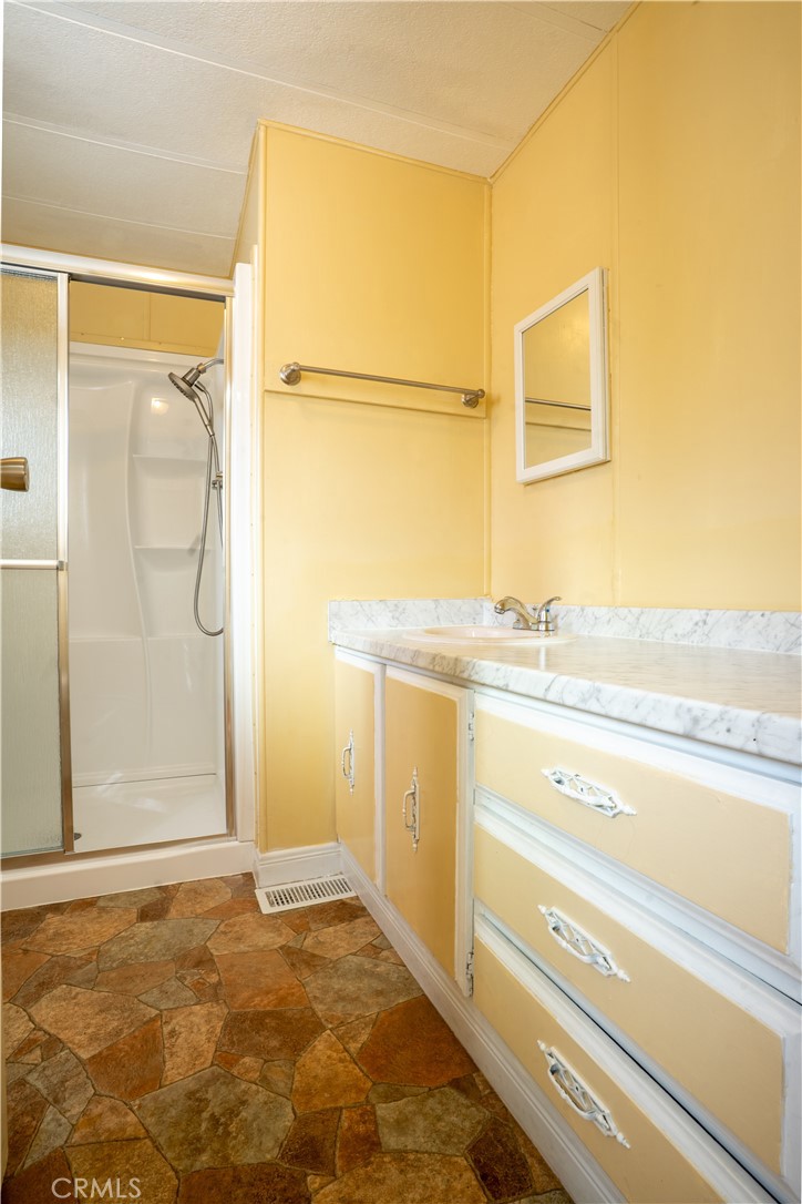1560 S Otterbein Ave 167 Property Photo 4