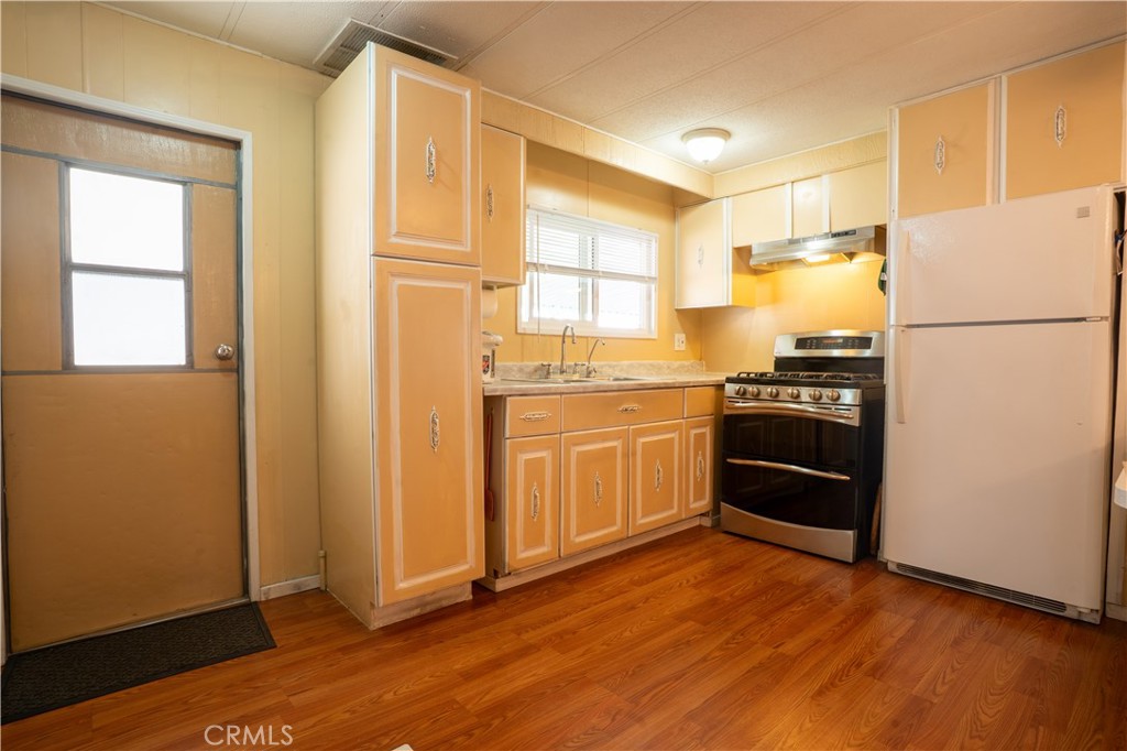 1560 S Otterbein Ave 167 Property Photo 5