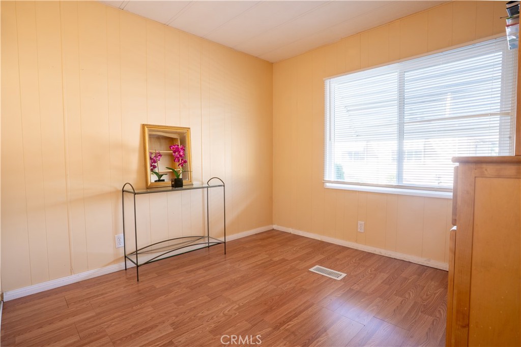 1560 S Otterbein Ave 167 Property Photo 7