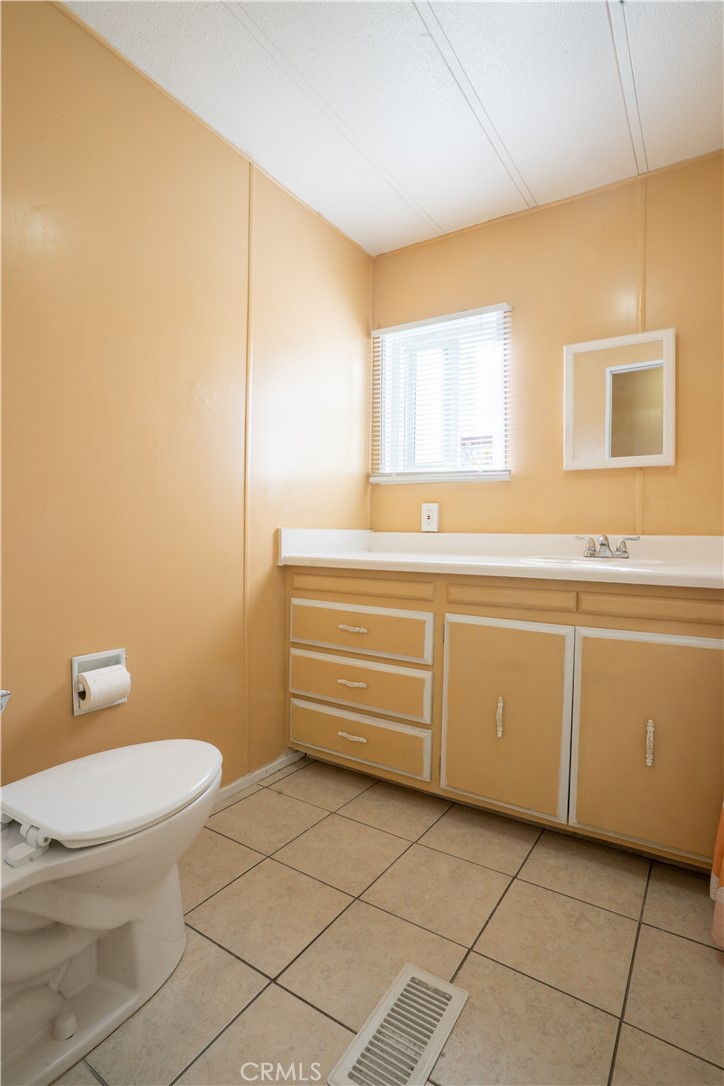 1560 S Otterbein Ave 167 Property Photo 9