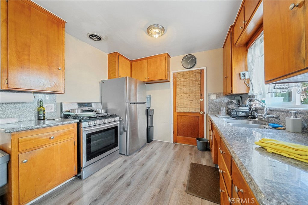 3823 Stockbridge Property Photo 37