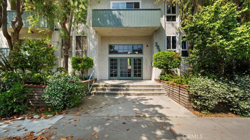 3649 Glendon Avenue 202 Property Photo 1