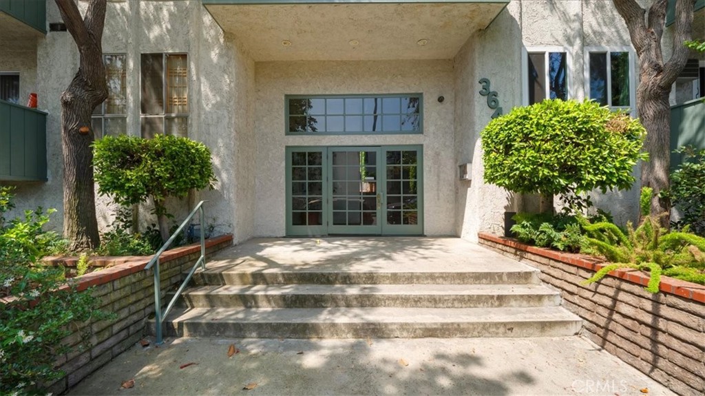 3649 Glendon Avenue 202 Property Photo 2