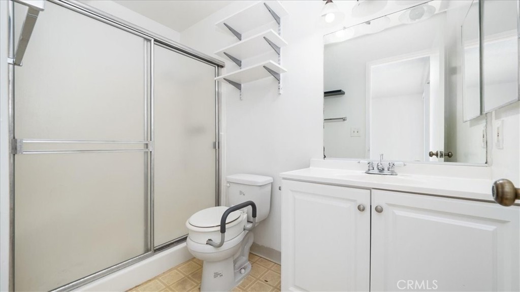 3649 Glendon Avenue 202 Property Photo 10